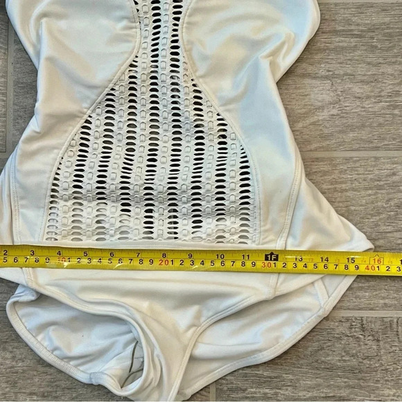 Despi Women’s White Openwork One-Piece Swimsuit Size Medium White - Picture 6 of 10